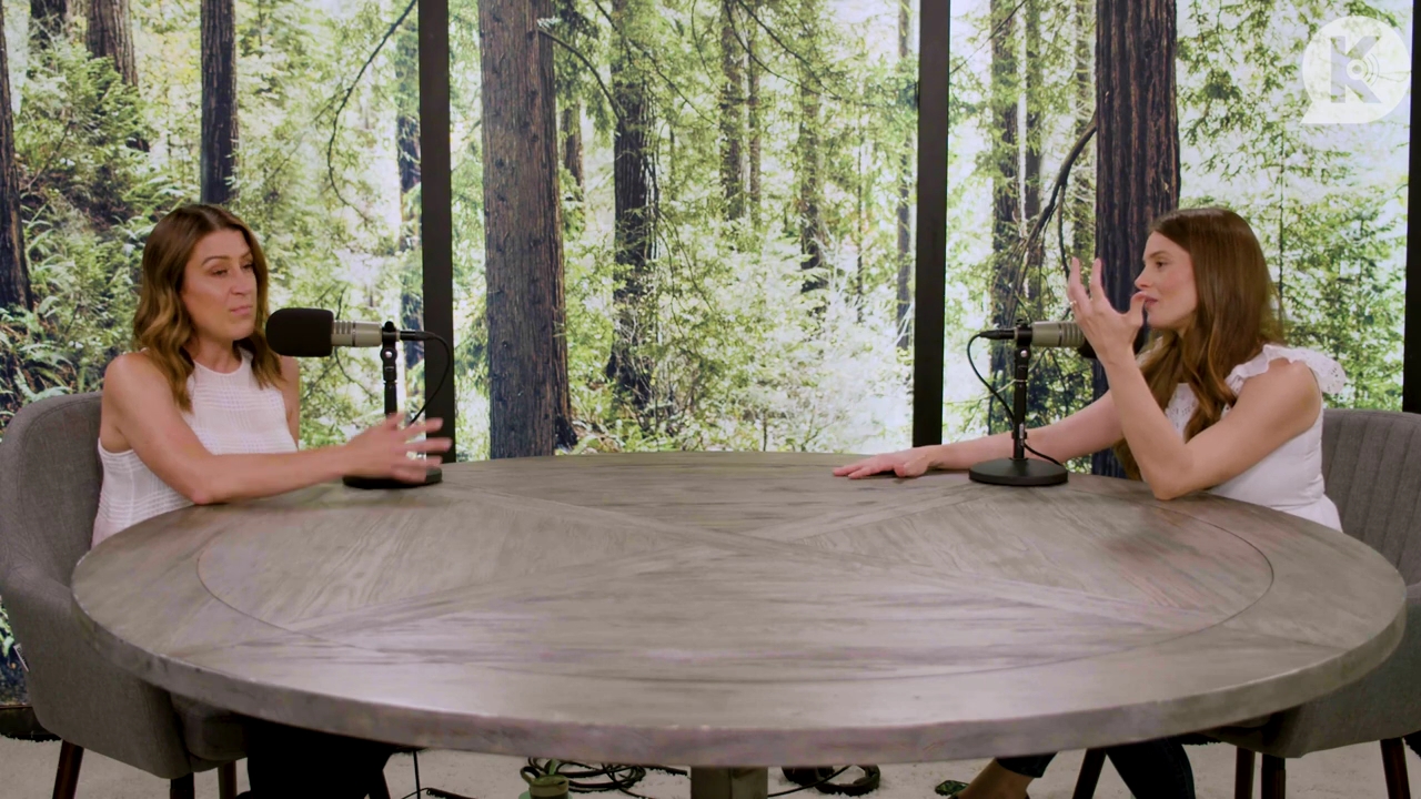 Ashley-Greene-dot-nl_TheTwilightEffect-Aflevering13EclipseRewatchPart1of3-0611.jpg Ashley-Greene-dot-nl_TheTwilightEffect-Aflevering13EclipseRewatchPart1of3-0611.jpg