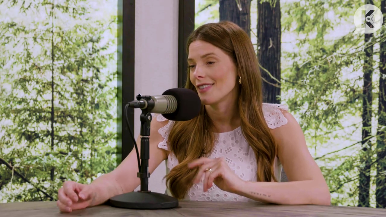 Ashley-Greene-dot-nl_TheTwilightEffect-Aflevering13EclipseRewatchPart1of3-0830.jpg Ashley-Greene-dot-nl_TheTwilightEffect-Aflevering13EclipseRewatchPart1of3-0830.jpg