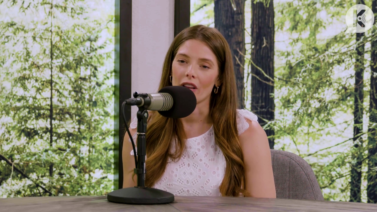 Ashley-Greene-dot-nl_TheTwilightEffect-Aflevering13EclipseRewatchPart1of3-0870.jpg Ashley-Greene-dot-nl_TheTwilightEffect-Aflevering13EclipseRewatchPart1of3-0870.jpg