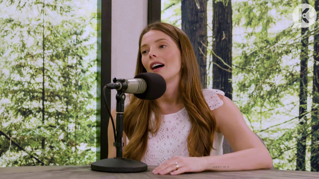 Ashley-Greene-dot-nl_TheTwilightEffect-Aflevering13EclipseRewatchPart1of3-0882.jpg Ashley-Greene-dot-nl_TheTwilightEffect-Aflevering13EclipseRewatchPart1of3-0882.jpg