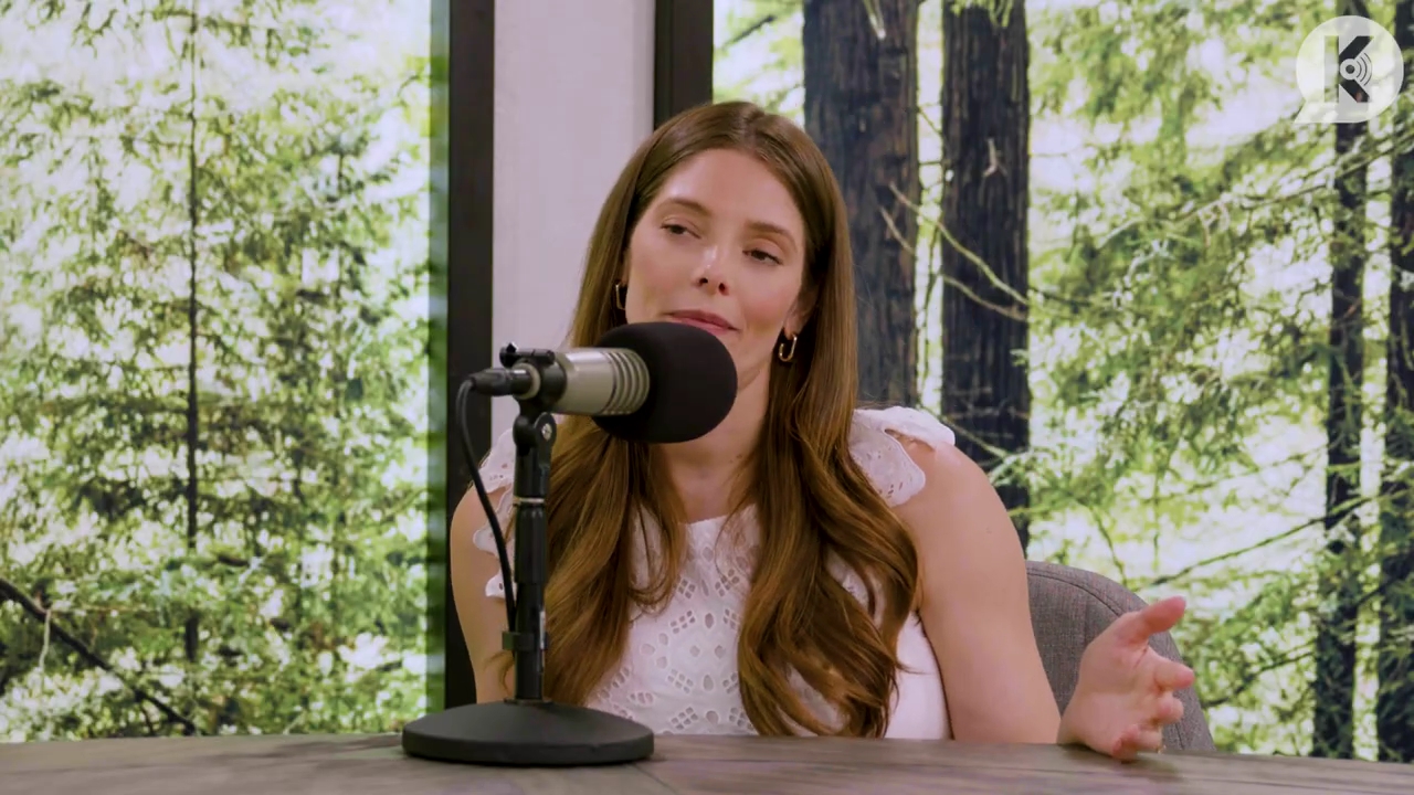 Ashley-Greene-dot-nl_TheTwilightEffect-Aflevering13EclipseRewatchPart1of3-1000.jpg