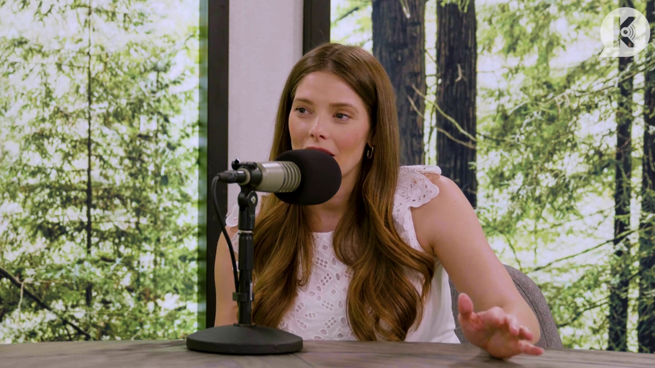 Ashley-Greene-dot-nl_TheTwilightEffect-Aflevering13EclipseRewatchPart1of3-1248.jpg Ashley-Greene-dot-nl_TheTwilightEffect-Aflevering13EclipseRewatchPart1of3-1248.jpg