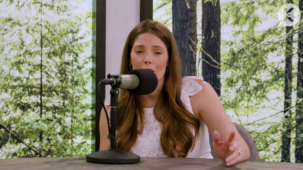 Ashley-Greene-dot-nl_TheTwilightEffect-Aflevering13EclipseRewatchPart1of3-1249.jpg Ashley-Greene-dot-nl_TheTwilightEffect-Aflevering13EclipseRewatchPart1of3-1249.jpg