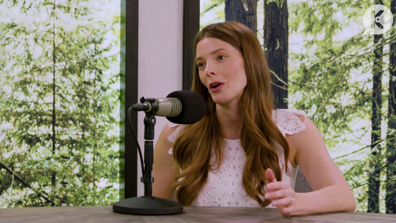 Ashley-Greene-dot-nl_TheTwilightEffect-Aflevering13EclipseRewatchPart1of3-1252.jpg Ashley-Greene-dot-nl_TheTwilightEffect-Aflevering13EclipseRewatchPart1of3-1252.jpg