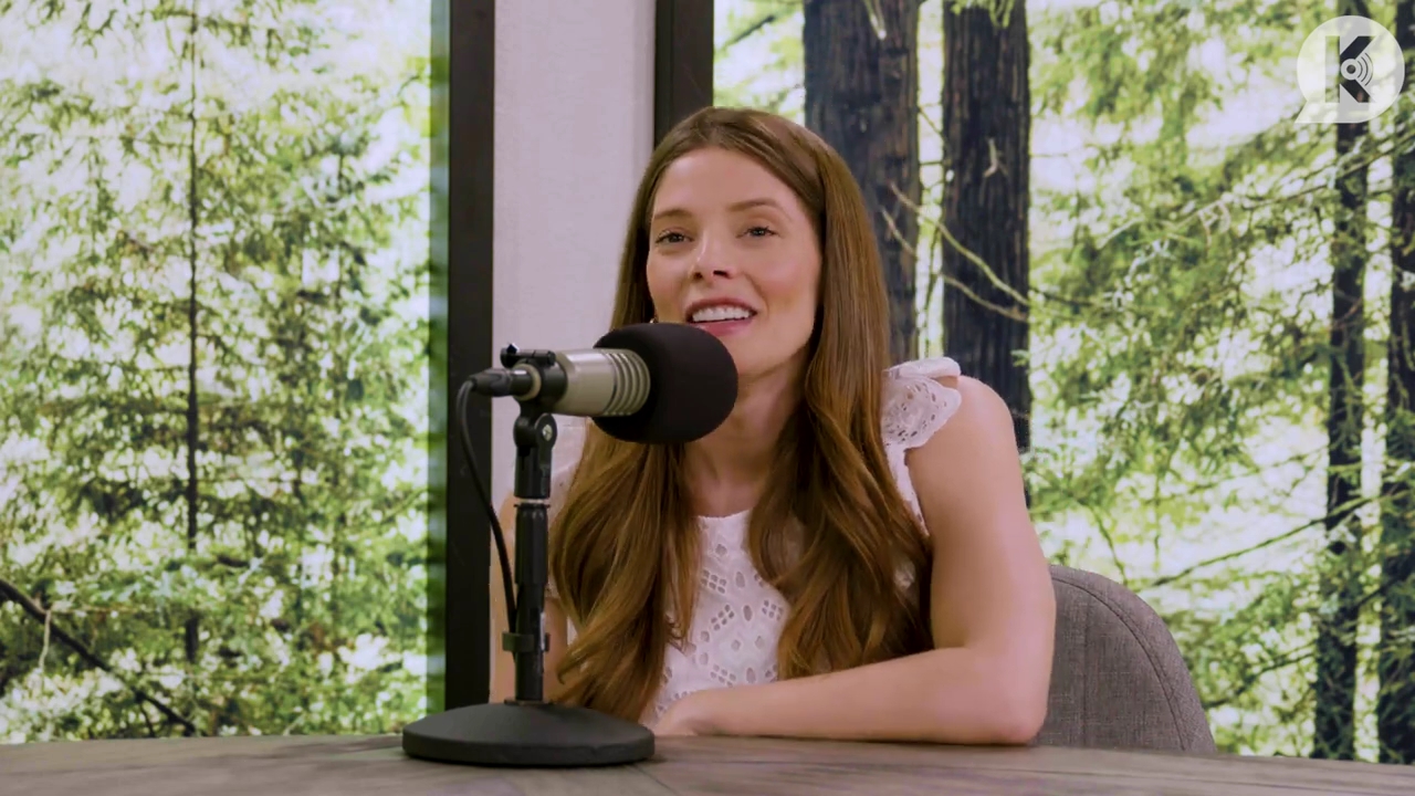 Ashley-Greene-dot-nl_TheTwilightEffect-Aflevering13EclipseRewatchPart1of3-1264.jpg Ashley-Greene-dot-nl_TheTwilightEffect-Aflevering13EclipseRewatchPart1of3-1264.jpg