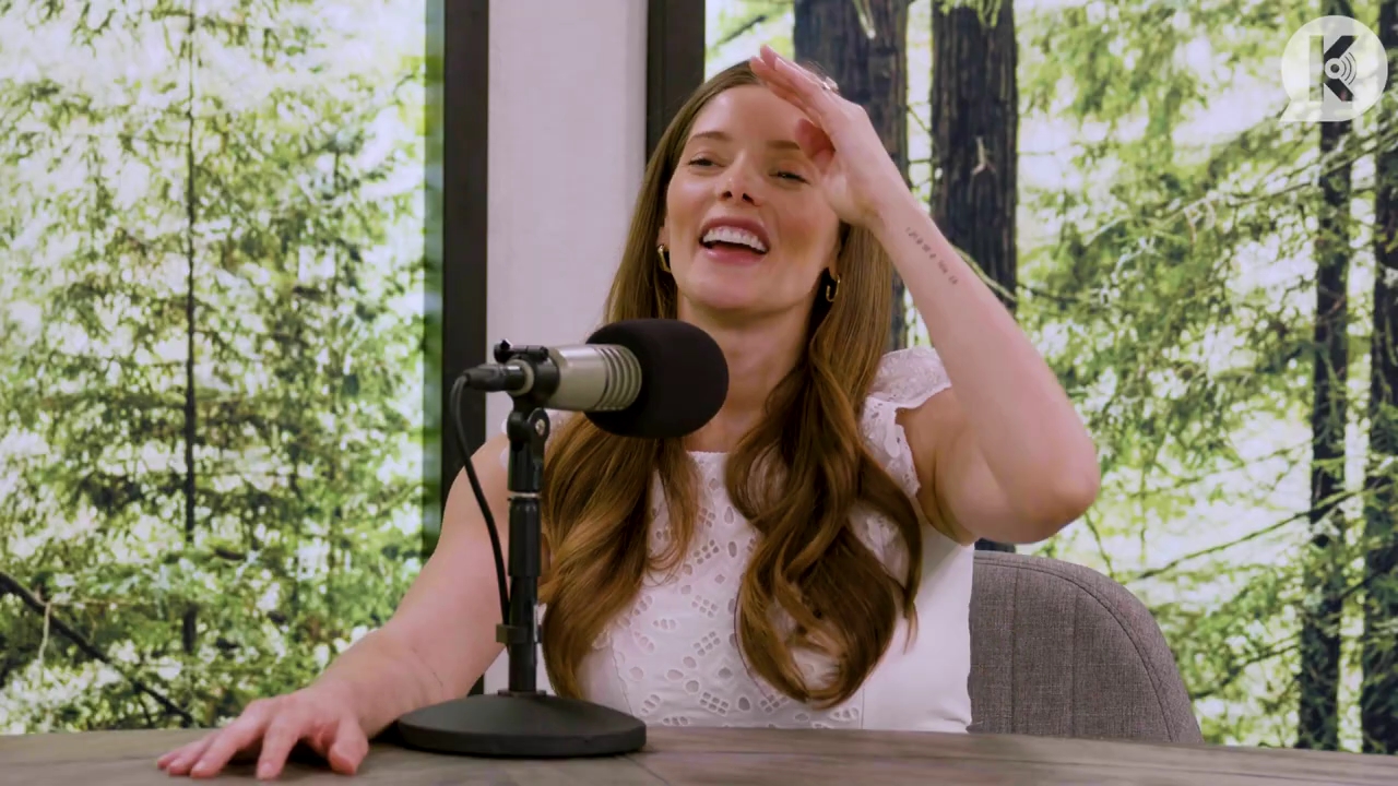 Ashley-Greene-dot-nl_TheTwilightEffect-Aflevering13EclipseRewatchPart1of3-1319.jpg Ashley-Greene-dot-nl_TheTwilightEffect-Aflevering13EclipseRewatchPart1of3-1319.jpg