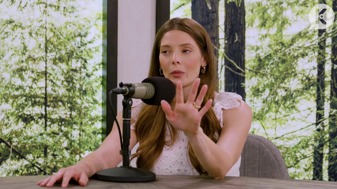 Ashley-Greene-dot-nl_TheTwilightEffect-Aflevering13EclipseRewatchPart1of3-1332.jpg Ashley-Greene-dot-nl_TheTwilightEffect-Aflevering13EclipseRewatchPart1of3-1332.jpg