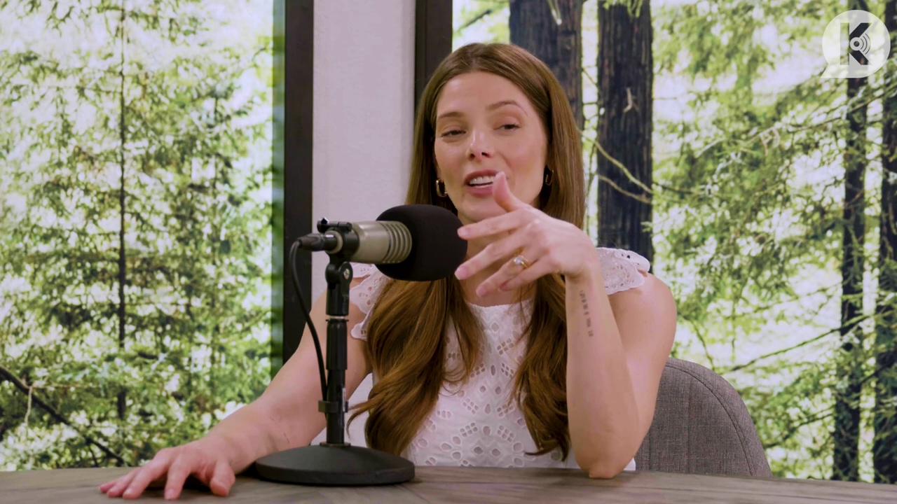 Ashley-Greene-dot-nl_TheTwilightEffect-Aflevering13EclipseRewatchPart1of3-1350.jpg Ashley-Greene-dot-nl_TheTwilightEffect-Aflevering13EclipseRewatchPart1of3-1350.jpg