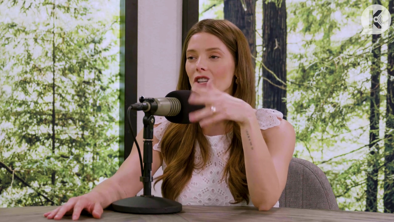 Ashley-Greene-dot-nl_TheTwilightEffect-Aflevering13EclipseRewatchPart1of3-1352.jpg Ashley-Greene-dot-nl_TheTwilightEffect-Aflevering13EclipseRewatchPart1of3-1352.jpg