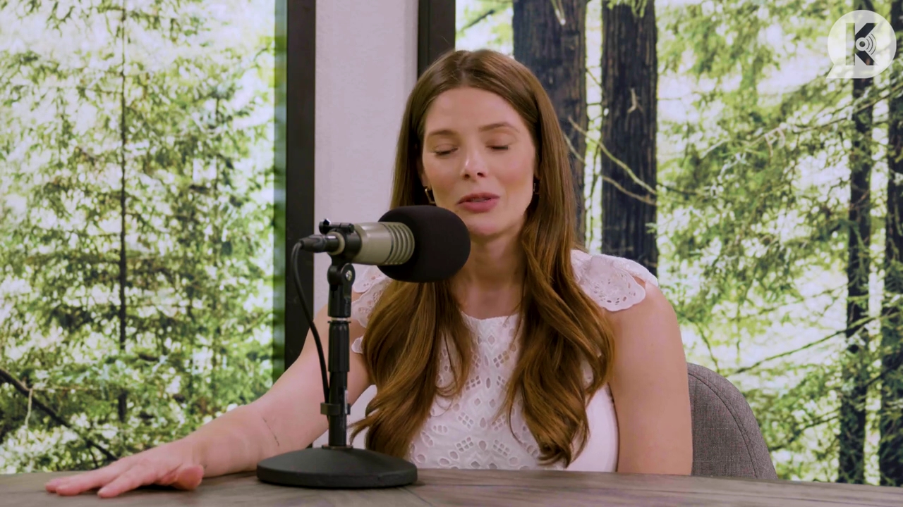 Ashley-Greene-dot-nl_TheTwilightEffect-Aflevering13EclipseRewatchPart1of3-1385.jpg Ashley-Greene-dot-nl_TheTwilightEffect-Aflevering13EclipseRewatchPart1of3-1385.jpg