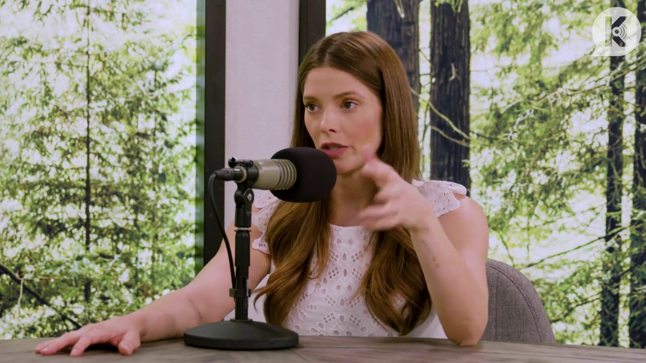 Ashley-Greene-dot-nl_TheTwilightEffect-Aflevering13EclipseRewatchPart1of3-1421.jpg Ashley-Greene-dot-nl_TheTwilightEffect-Aflevering13EclipseRewatchPart1of3-1421.jpg
