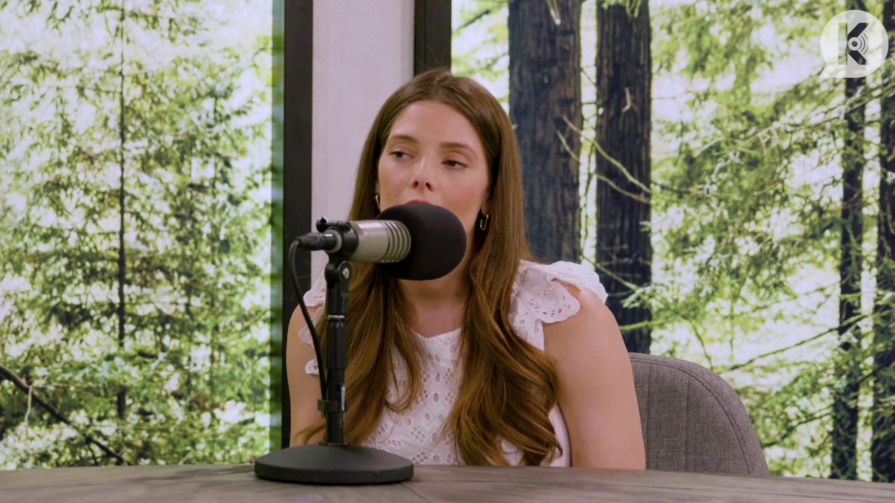 Ashley-Greene-dot-nl_TheTwilightEffect-Aflevering13EclipseRewatchPart1of3-1464.jpg Ashley-Greene-dot-nl_TheTwilightEffect-Aflevering13EclipseRewatchPart1of3-1464.jpg