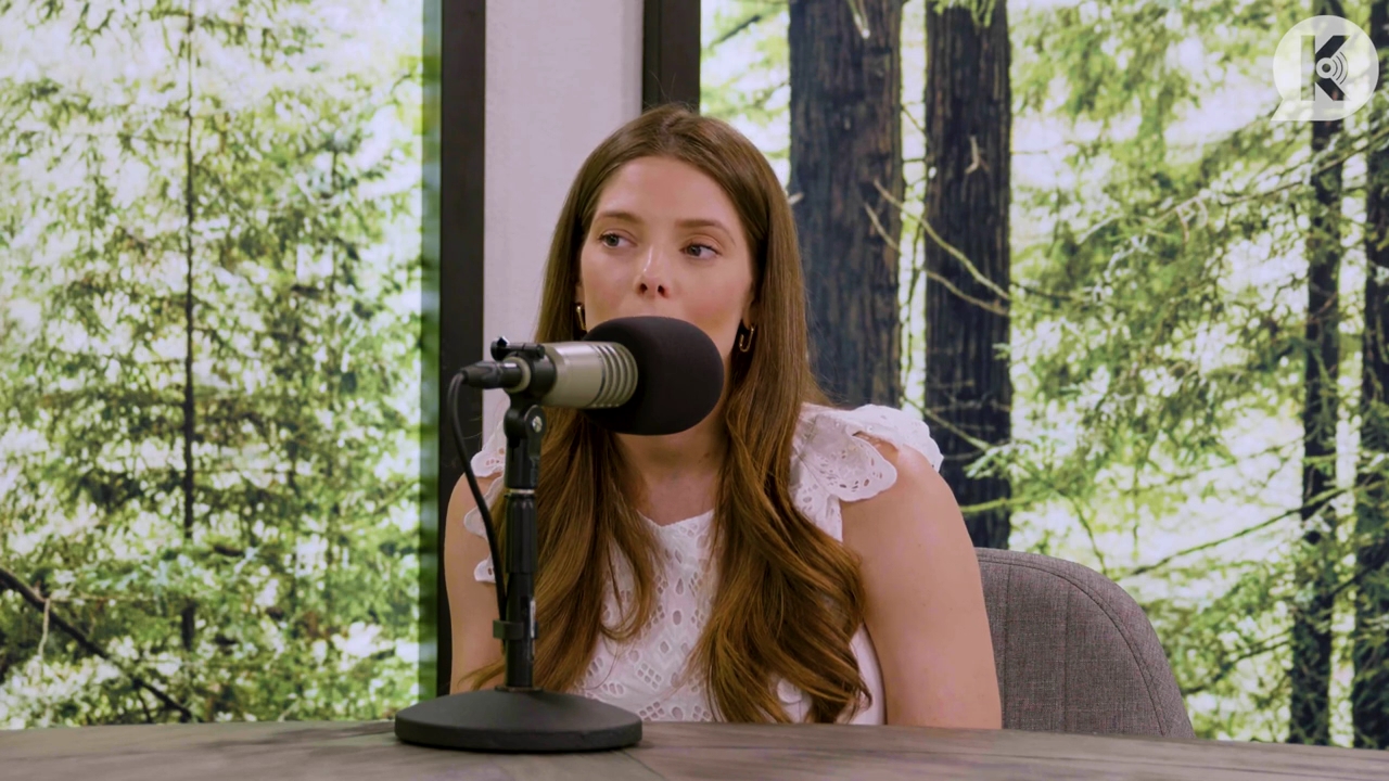 Ashley-Greene-dot-nl_TheTwilightEffect-Aflevering13EclipseRewatchPart1of3-1466.jpg Ashley-Greene-dot-nl_TheTwilightEffect-Aflevering13EclipseRewatchPart1of3-1466.jpg