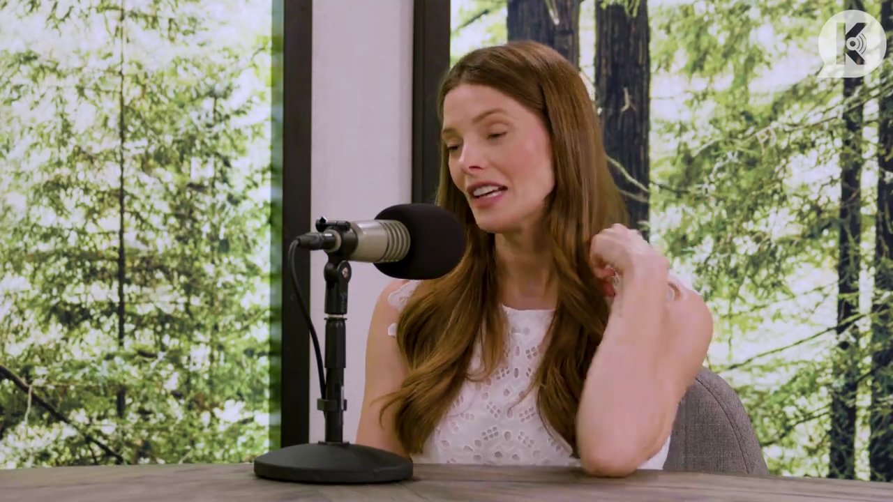 Ashley-Greene-dot-nl_TheTwilightEffect-Aflevering13EclipseRewatchPart1of3-1503.jpg