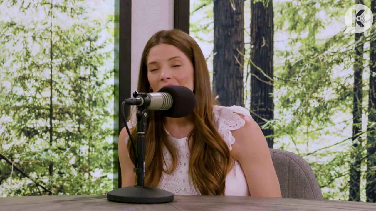 Ashley-Greene-dot-nl_TheTwilightEffect-Aflevering13EclipseRewatchPart1of3-1573.jpg Ashley-Greene-dot-nl_TheTwilightEffect-Aflevering13EclipseRewatchPart1of3-1573.jpg