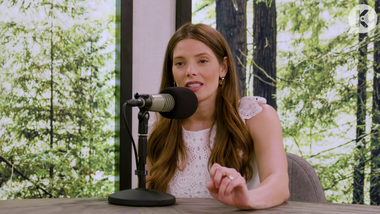 Ashley-Greene-dot-nl_TheTwilightEffect-Aflevering13EclipseRewatchPart1of3-1701.jpg Ashley-Greene-dot-nl_TheTwilightEffect-Aflevering13EclipseRewatchPart1of3-1701.jpg