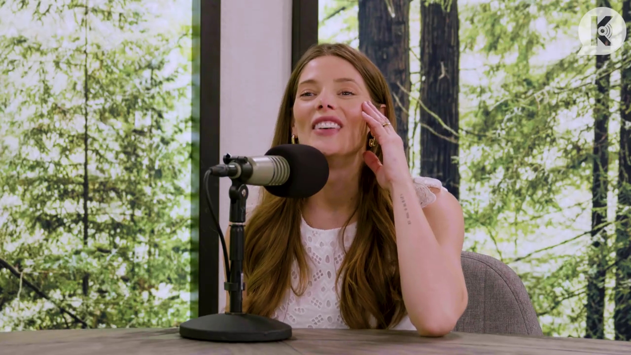 Ashley-Greene-dot-nl_TheTwilightEffect-Aflevering13EclipseRewatchPart1of3-1734.jpg Ashley-Greene-dot-nl_TheTwilightEffect-Aflevering13EclipseRewatchPart1of3-1734.jpg