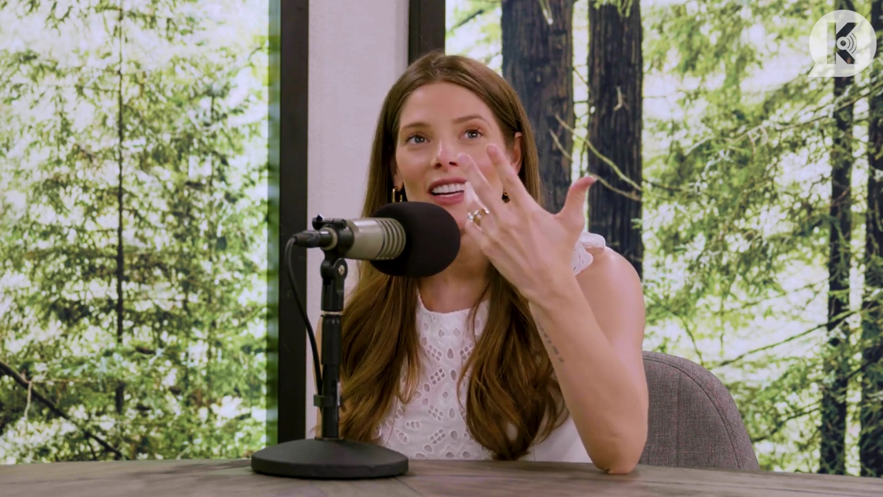 Ashley-Greene-dot-nl_TheTwilightEffect-Aflevering13EclipseRewatchPart1of3-1741.jpg Ashley-Greene-dot-nl_TheTwilightEffect-Aflevering13EclipseRewatchPart1of3-1741.jpg