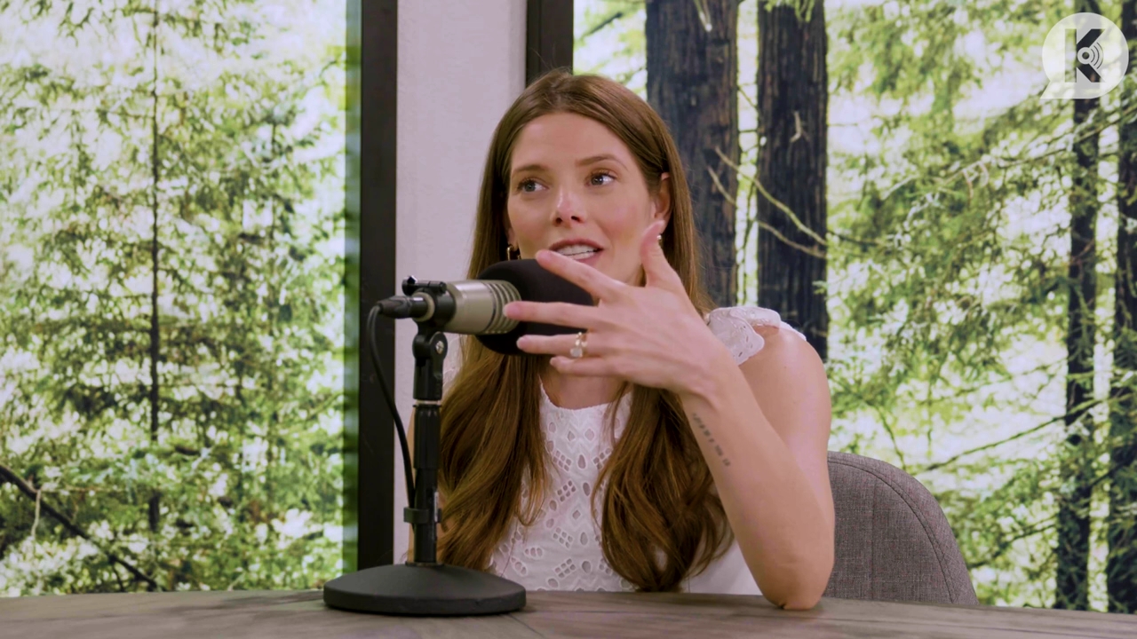 Ashley-Greene-dot-nl_TheTwilightEffect-Aflevering13EclipseRewatchPart1of3-1747.jpg Ashley-Greene-dot-nl_TheTwilightEffect-Aflevering13EclipseRewatchPart1of3-1747.jpg