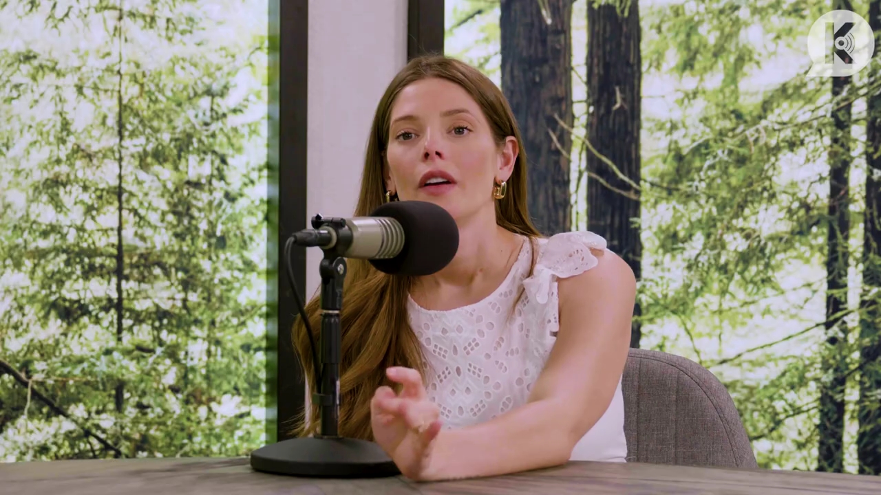 Ashley-Greene-dot-nl_TheTwilightEffect-Aflevering13EclipseRewatchPart1of3-1802.jpg Ashley-Greene-dot-nl_TheTwilightEffect-Aflevering13EclipseRewatchPart1of3-1802.jpg