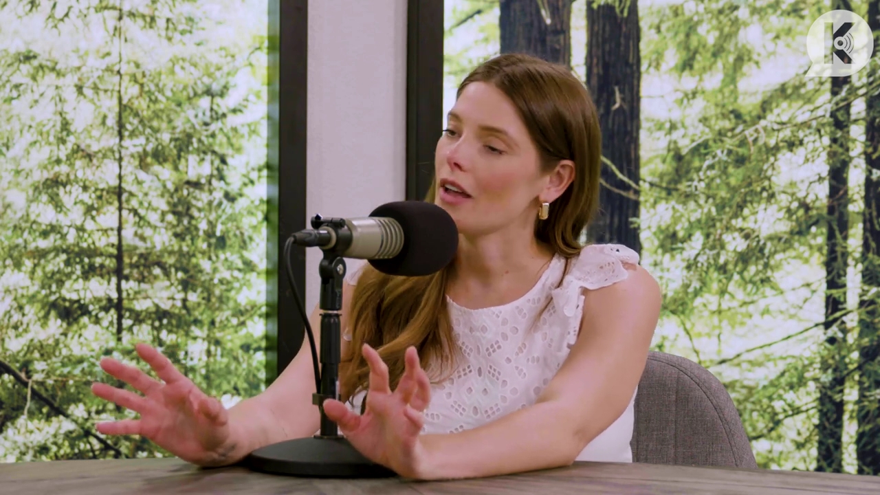 Ashley-Greene-dot-nl_TheTwilightEffect-Aflevering13EclipseRewatchPart1of3-1808.jpg Ashley-Greene-dot-nl_TheTwilightEffect-Aflevering13EclipseRewatchPart1of3-1808.jpg