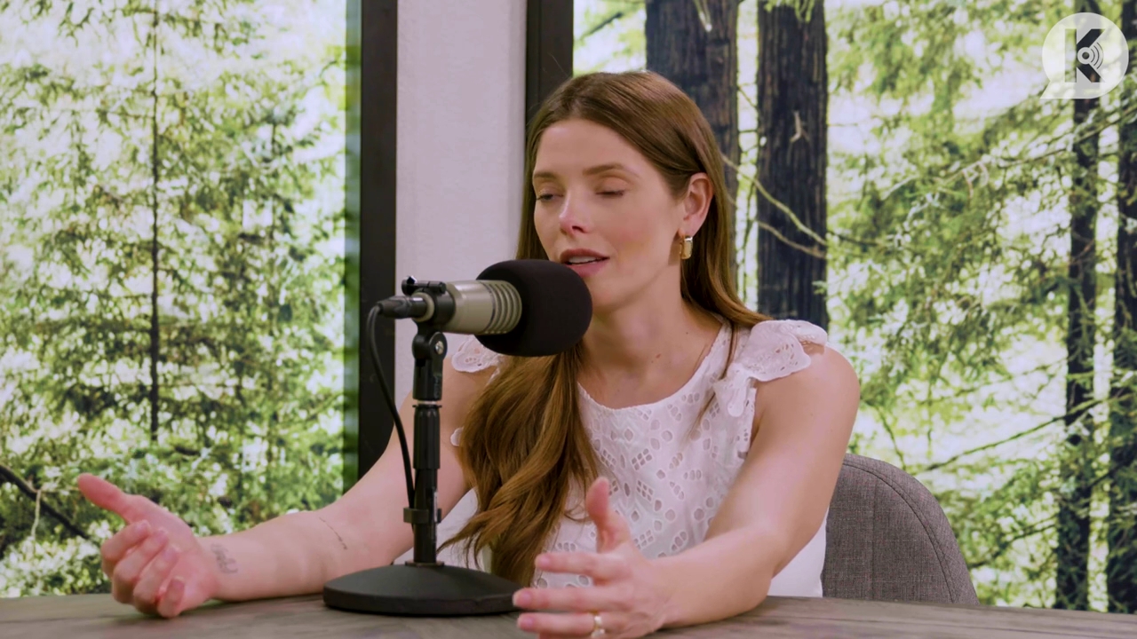 Ashley-Greene-dot-nl_TheTwilightEffect-Aflevering13EclipseRewatchPart1of3-1817.jpg Ashley-Greene-dot-nl_TheTwilightEffect-Aflevering13EclipseRewatchPart1of3-1817.jpg