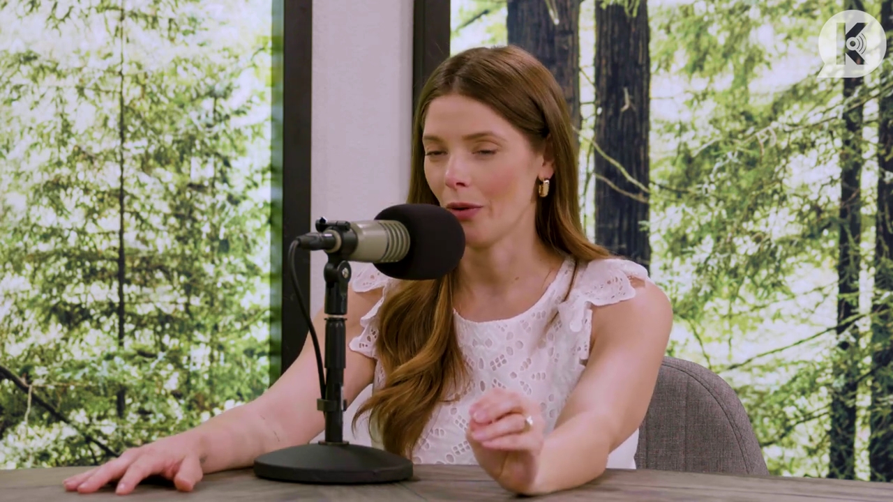 Ashley-Greene-dot-nl_TheTwilightEffect-Aflevering13EclipseRewatchPart1of3-1854.jpg Ashley-Greene-dot-nl_TheTwilightEffect-Aflevering13EclipseRewatchPart1of3-1854.jpg