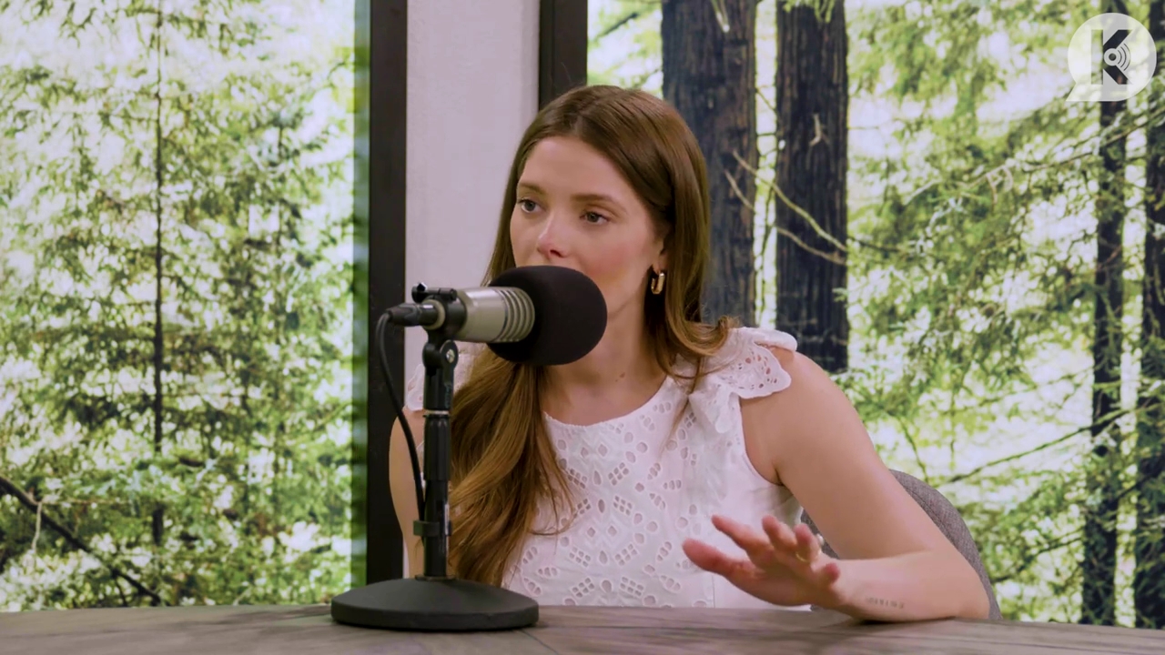 Ashley-Greene-dot-nl_TheTwilightEffect-Aflevering13EclipseRewatchPart1of3-1887.jpg Ashley-Greene-dot-nl_TheTwilightEffect-Aflevering13EclipseRewatchPart1of3-1887.jpg