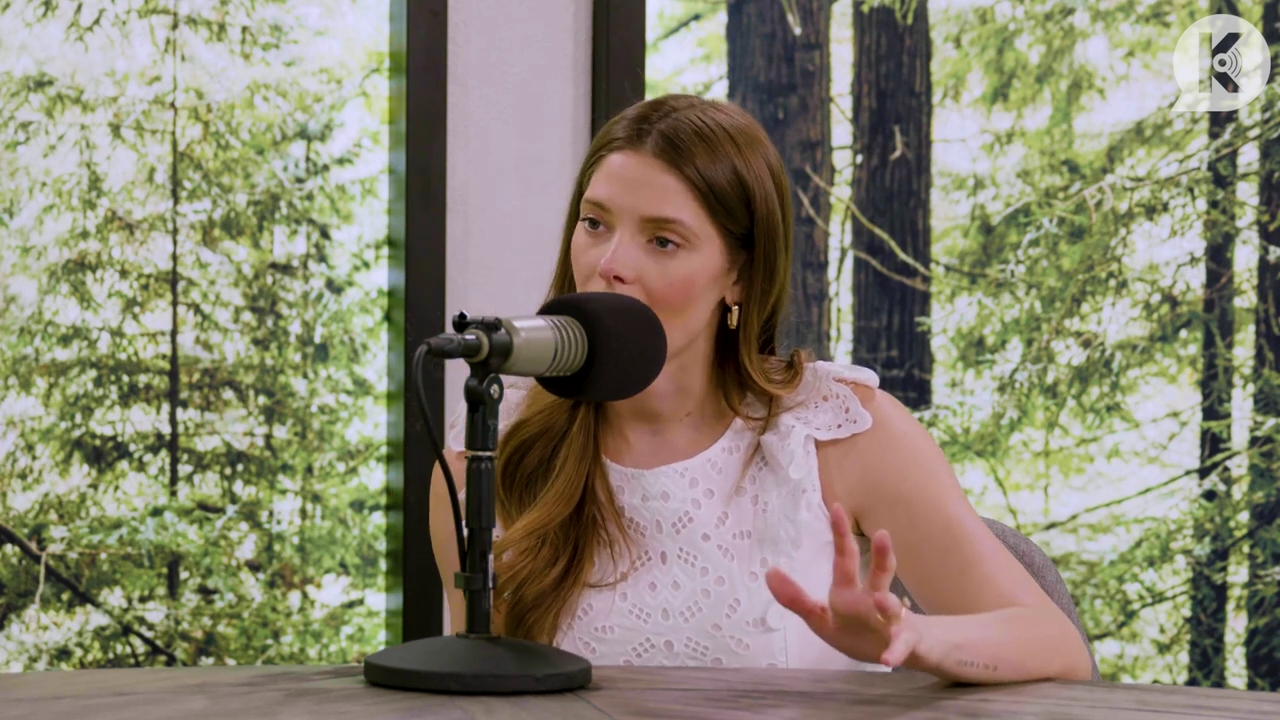 Ashley-Greene-dot-nl_TheTwilightEffect-Aflevering13EclipseRewatchPart1of3-1888.jpg Ashley-Greene-dot-nl_TheTwilightEffect-Aflevering13EclipseRewatchPart1of3-1888.jpg