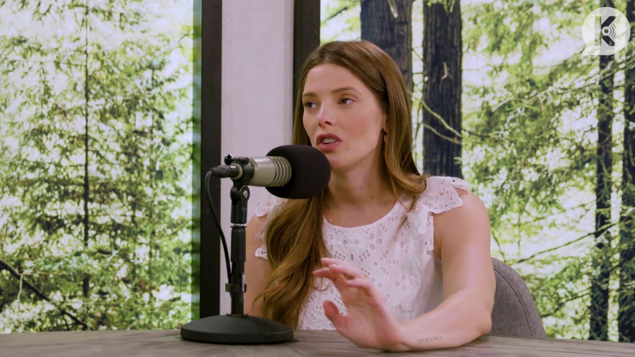 Ashley-Greene-dot-nl_TheTwilightEffect-Aflevering13EclipseRewatchPart1of3-1902.jpg