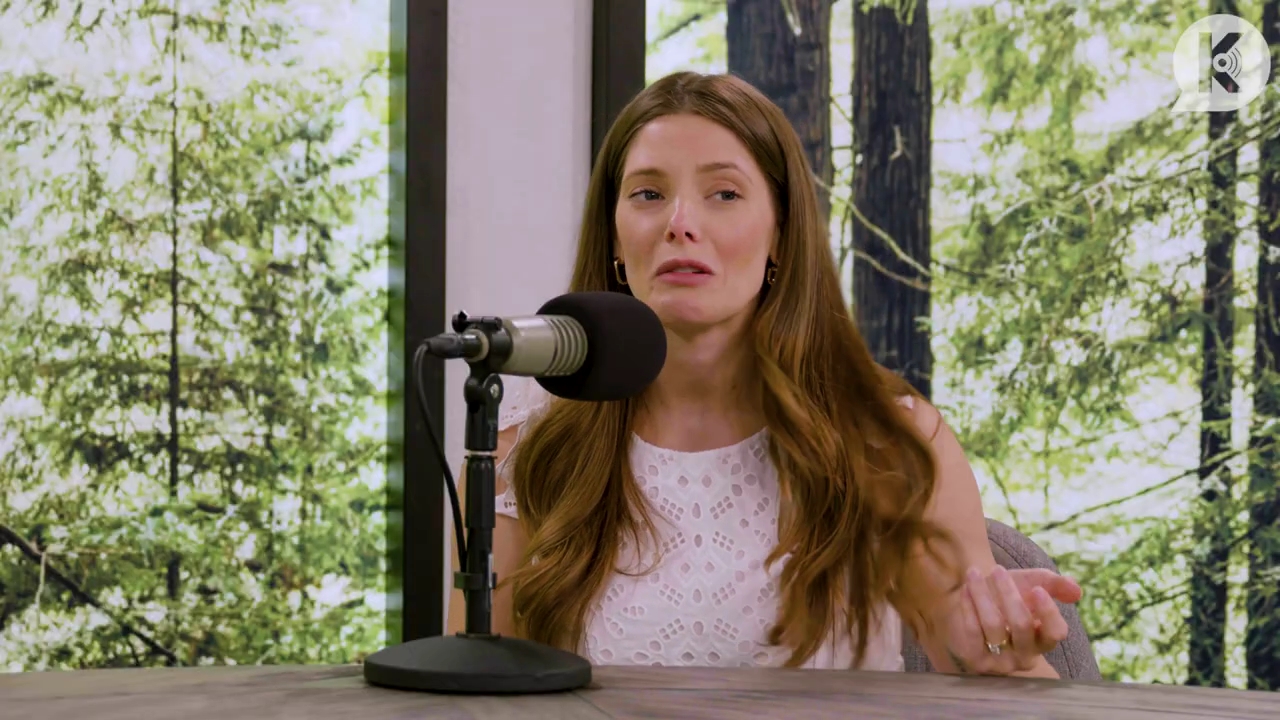 Ashley-Greene-dot-nl_TheTwilightEffect-Aflevering13EclipseRewatchPart1of3-1963.jpg Ashley-Greene-dot-nl_TheTwilightEffect-Aflevering13EclipseRewatchPart1of3-1963.jpg