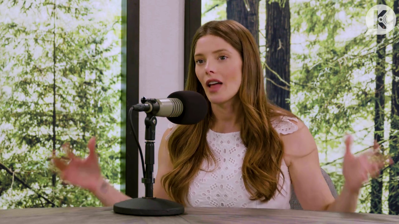 Ashley-Greene-dot-nl_TheTwilightEffect-Aflevering13EclipseRewatchPart1of3-1993.jpg Ashley-Greene-dot-nl_TheTwilightEffect-Aflevering13EclipseRewatchPart1of3-1993.jpg