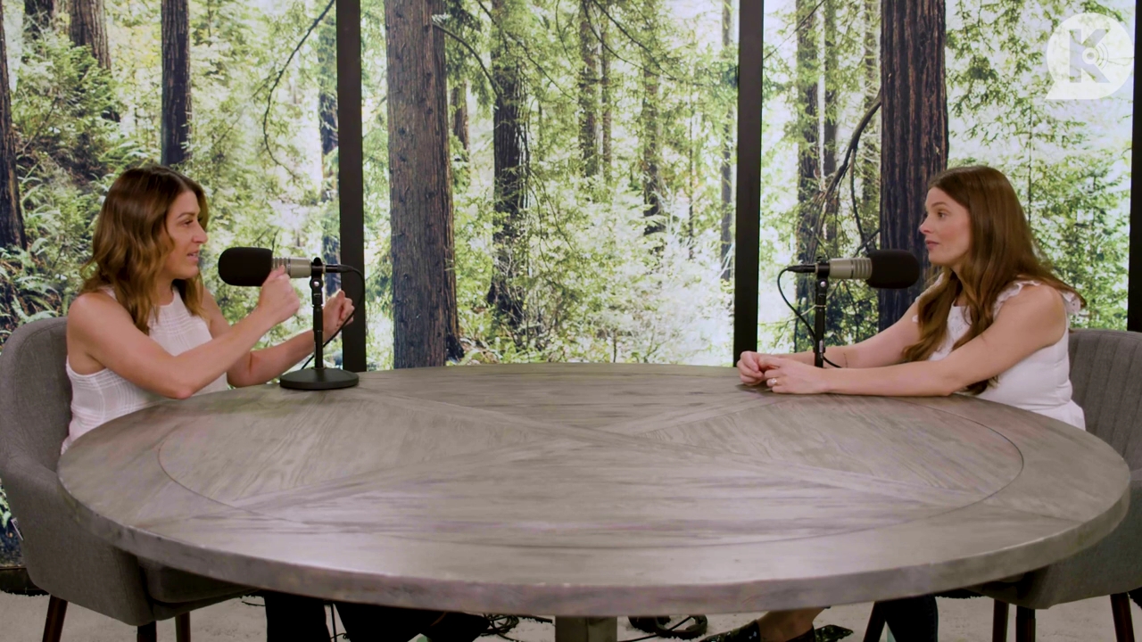 Ashley-Greene-dot-nl_TheTwilightEffect-Aflevering13EclipseRewatchPart1of3-2012.jpg Ashley-Greene-dot-nl_TheTwilightEffect-Aflevering13EclipseRewatchPart1of3-2012.jpg