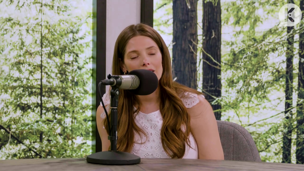 Ashley-Greene-dot-nl_TheTwilightEffect-Aflevering13EclipseRewatchPart1of3-2036.jpg Ashley-Greene-dot-nl_TheTwilightEffect-Aflevering13EclipseRewatchPart1of3-2036.jpg