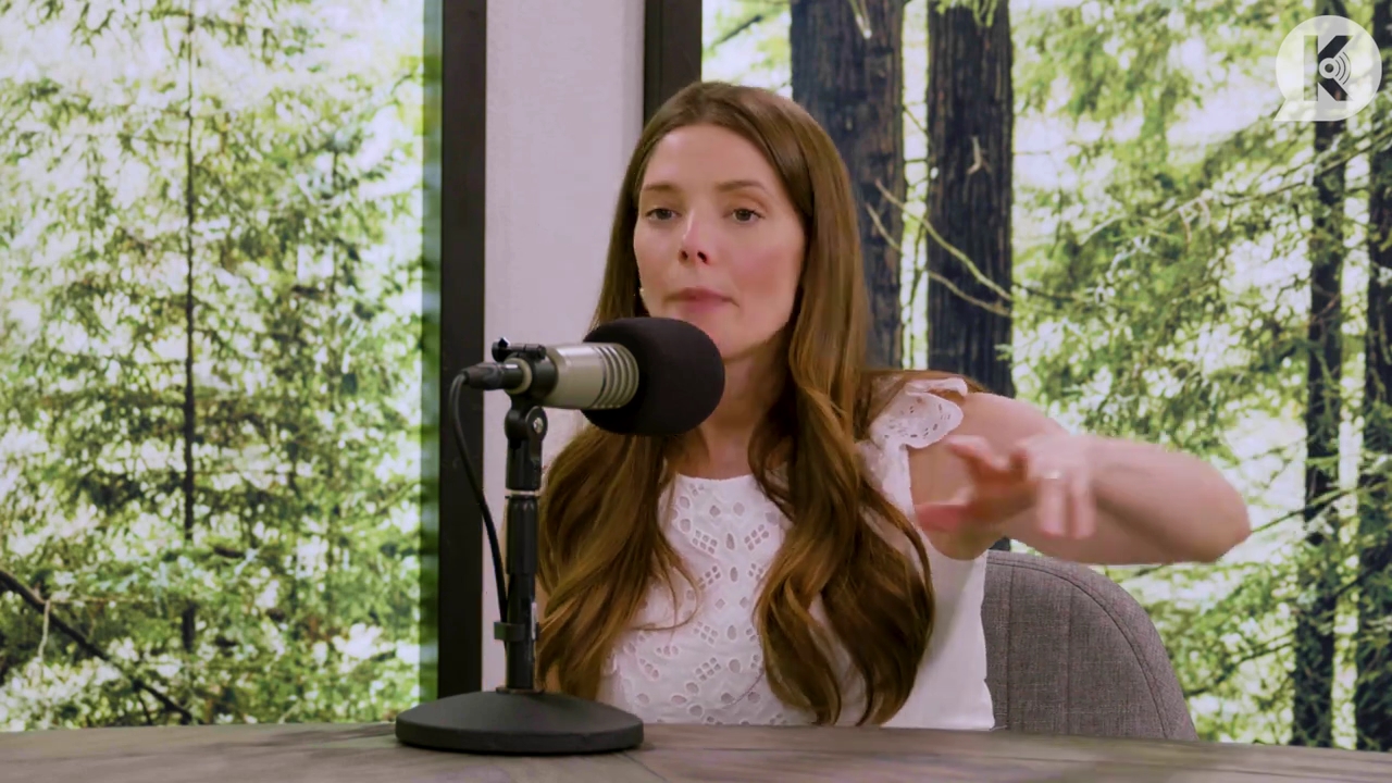 Ashley-Greene-dot-nl_TheTwilightEffect-Aflevering13EclipseRewatchPart1of3-2051.jpg Ashley-Greene-dot-nl_TheTwilightEffect-Aflevering13EclipseRewatchPart1of3-2051.jpg