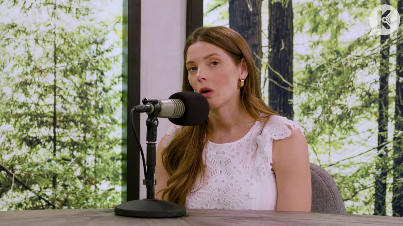 Ashley-Greene-dot-nl_TheTwilightEffect-Aflevering13EclipseRewatchPart1of3-2179.jpg Ashley-Greene-dot-nl_TheTwilightEffect-Aflevering13EclipseRewatchPart1of3-2179.jpg