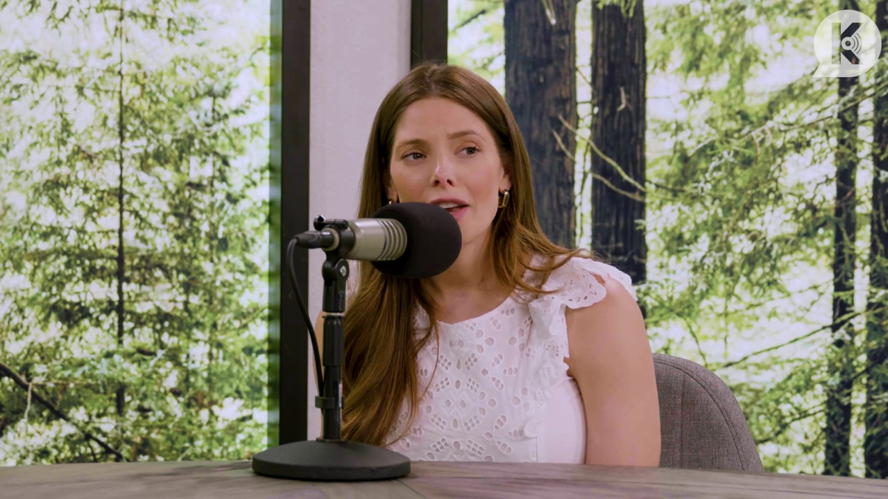 Ashley-Greene-dot-nl_TheTwilightEffect-Aflevering13EclipseRewatchPart1of3-2245.jpg Ashley-Greene-dot-nl_TheTwilightEffect-Aflevering13EclipseRewatchPart1of3-2245.jpg