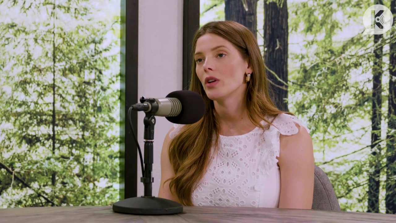 Ashley-Greene-dot-nl_TheTwilightEffect-Aflevering13EclipseRewatchPart1of3-2425.jpg Ashley-Greene-dot-nl_TheTwilightEffect-Aflevering13EclipseRewatchPart1of3-2425.jpg