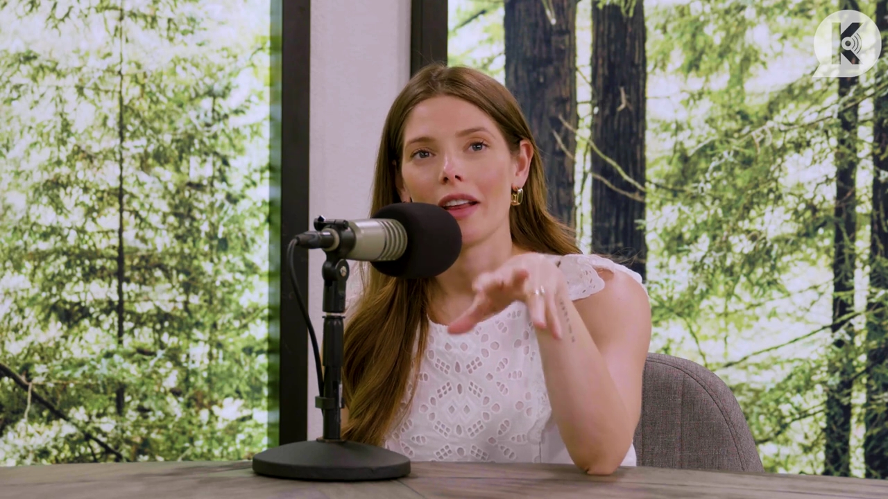 Ashley-Greene-dot-nl_TheTwilightEffect-Aflevering13EclipseRewatchPart1of3-2471.jpg Ashley-Greene-dot-nl_TheTwilightEffect-Aflevering13EclipseRewatchPart1of3-2471.jpg