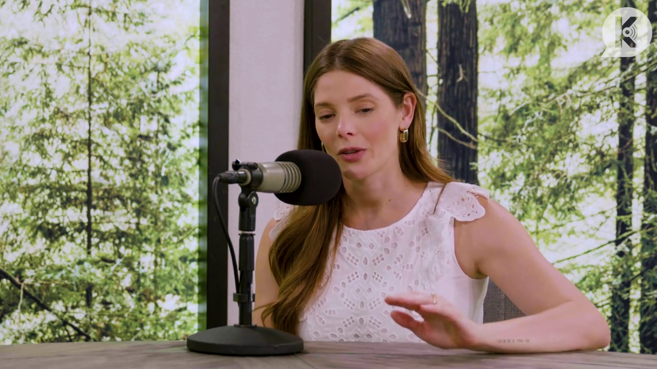 Ashley-Greene-dot-nl_TheTwilightEffect-Aflevering13EclipseRewatchPart1of3-2489.jpg Ashley-Greene-dot-nl_TheTwilightEffect-Aflevering13EclipseRewatchPart1of3-2489.jpg