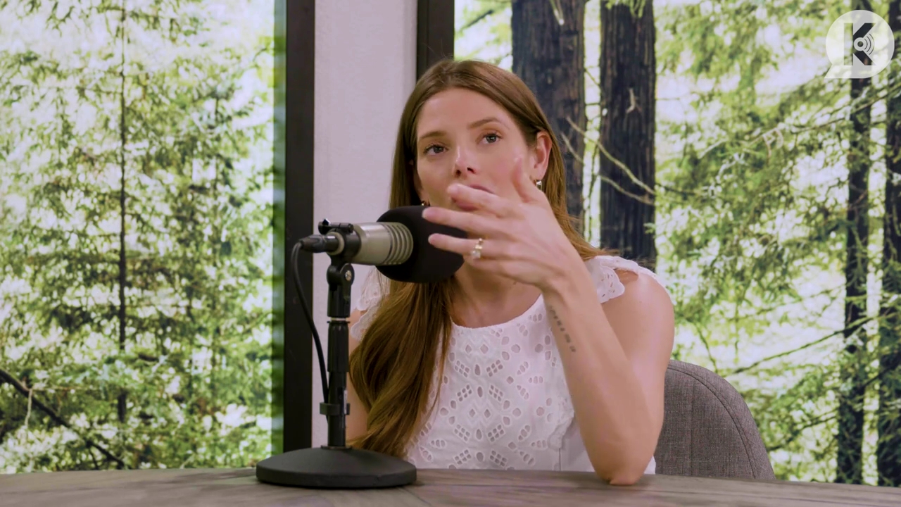 Ashley-Greene-dot-nl_TheTwilightEffect-Aflevering13EclipseRewatchPart1of3-2498.jpg Ashley-Greene-dot-nl_TheTwilightEffect-Aflevering13EclipseRewatchPart1of3-2498.jpg