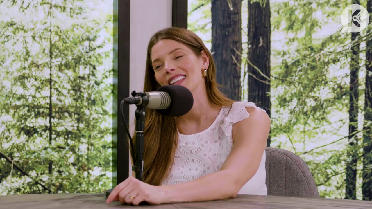 Ashley-Greene-dot-nl_TheTwilightEffect-Aflevering13EclipseRewatchPart1of3-2538.jpg Ashley-Greene-dot-nl_TheTwilightEffect-Aflevering13EclipseRewatchPart1of3-2538.jpg