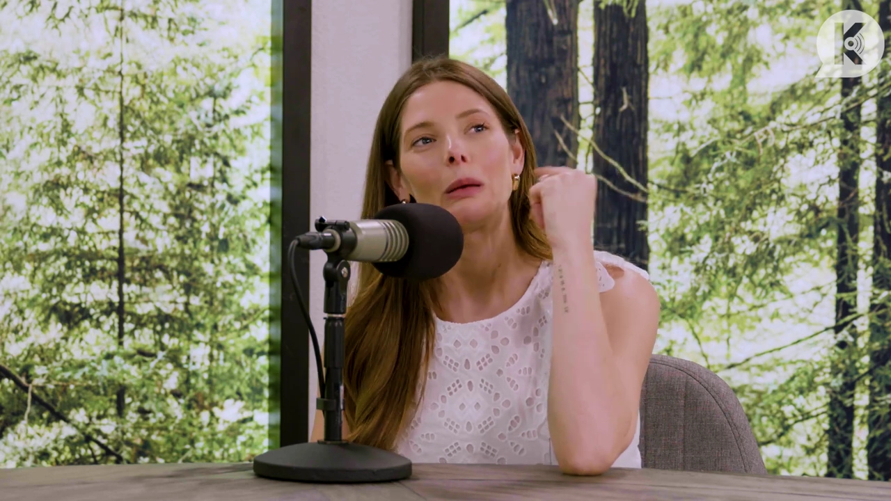 Ashley-Greene-dot-nl_TheTwilightEffect-Aflevering13EclipseRewatchPart1of3-2549.jpg Ashley-Greene-dot-nl_TheTwilightEffect-Aflevering13EclipseRewatchPart1of3-2549.jpg