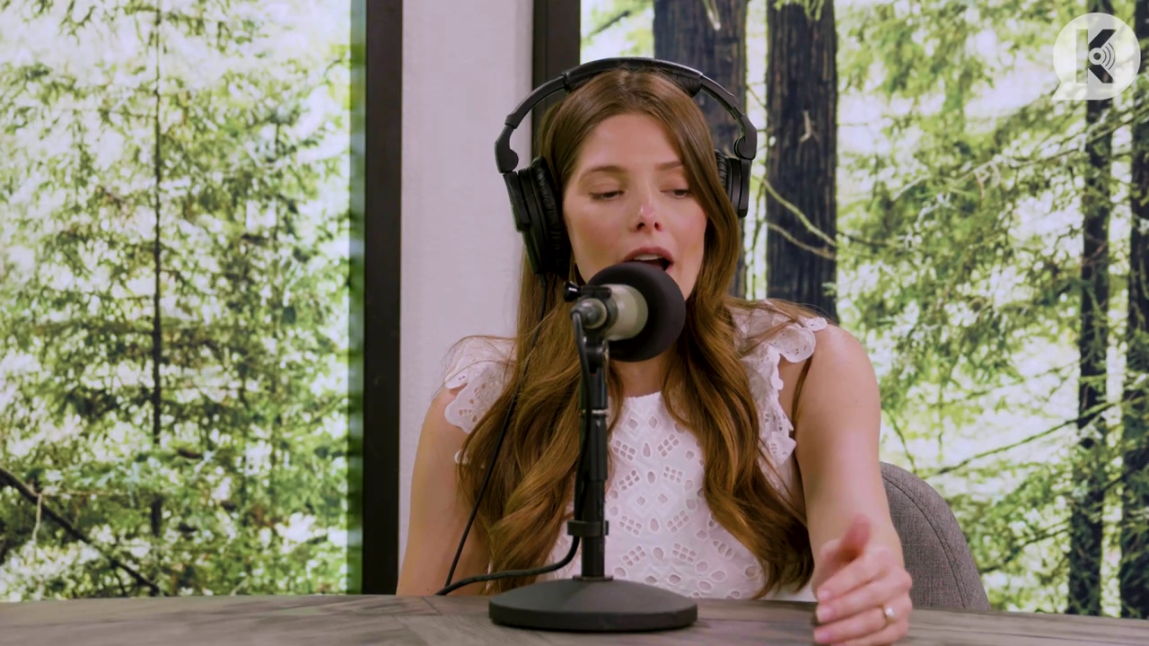 Ashley-Greene-dot-nl_TheTwilightEffect-Aflevering13EclipseRewatchPart1of3-2912.jpg