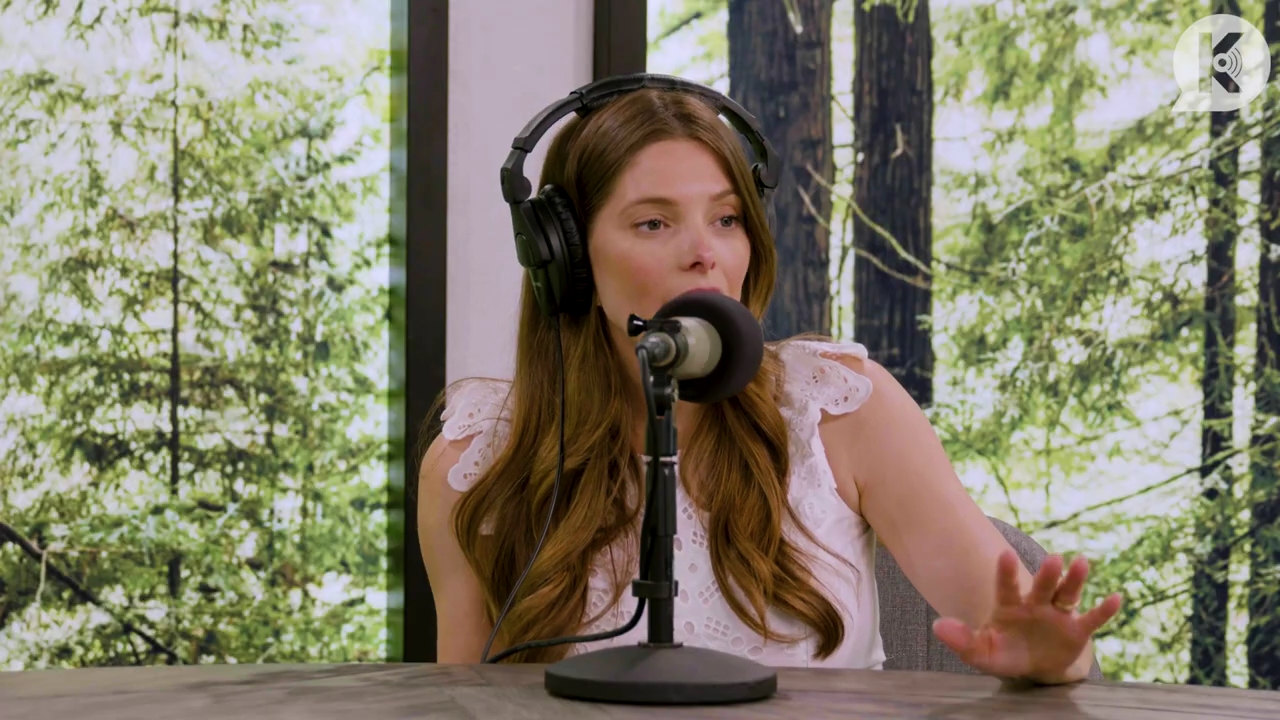 Ashley-Greene-dot-nl_TheTwilightEffect-Aflevering13EclipseRewatchPart1of3-3122.jpg Ashley-Greene-dot-nl_TheTwilightEffect-Aflevering13EclipseRewatchPart1of3-3122.jpg