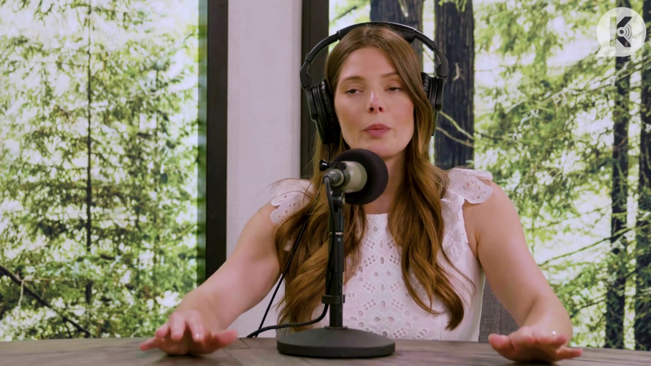 Ashley-Greene-dot-nl_TheTwilightEffect-Aflevering13EclipseRewatchPart1of3-3124.jpg Ashley-Greene-dot-nl_TheTwilightEffect-Aflevering13EclipseRewatchPart1of3-3124.jpg