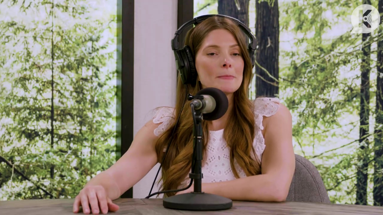 Ashley-Greene-dot-nl_TheTwilightEffect-Aflevering13EclipseRewatchPart1of3-3151.jpg Ashley-Greene-dot-nl_TheTwilightEffect-Aflevering13EclipseRewatchPart1of3-3151.jpg