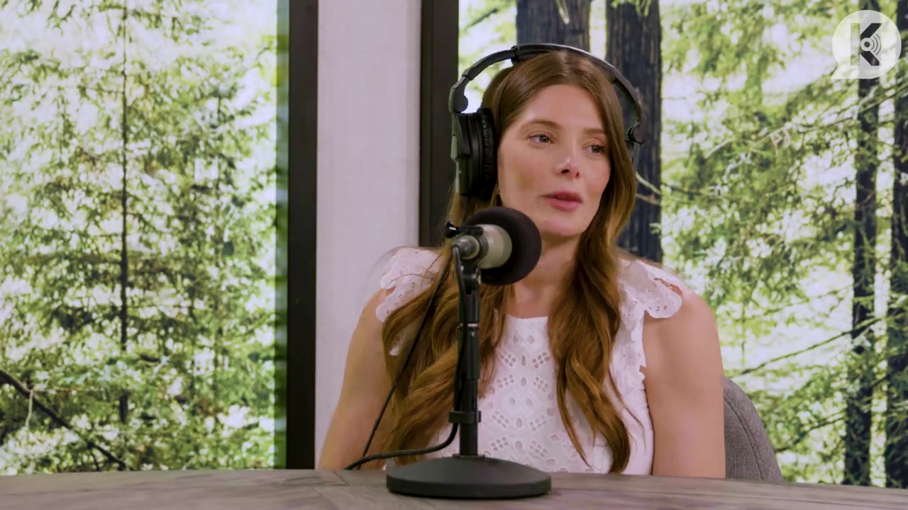 Ashley-Greene-dot-nl_TheTwilightEffect-Aflevering13EclipseRewatchPart1of3-3169.jpg Ashley-Greene-dot-nl_TheTwilightEffect-Aflevering13EclipseRewatchPart1of3-3169.jpg