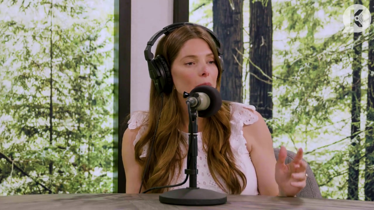 Ashley-Greene-dot-nl_TheTwilightEffect-Aflevering13EclipseRewatchPart1of3-3975.jpg Ashley-Greene-dot-nl_TheTwilightEffect-Aflevering13EclipseRewatchPart1of3-3975.jpg