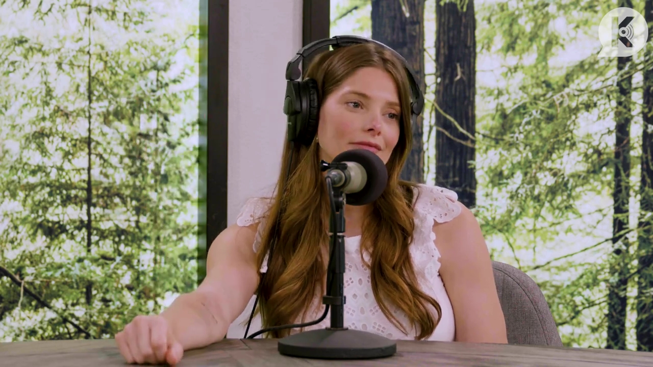 Ashley-Greene-dot-nl_TheTwilightEffect-Aflevering13EclipseRewatchPart1of3-4032.jpg